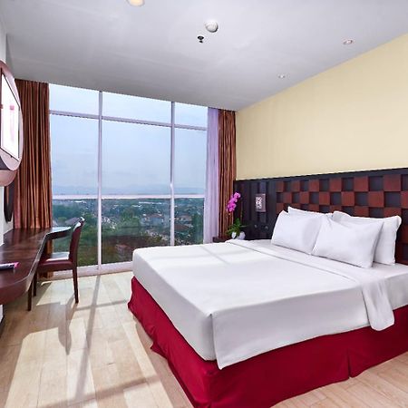 Grand Orchid Hotel Yogyakarta Maguwo Luaran gambar