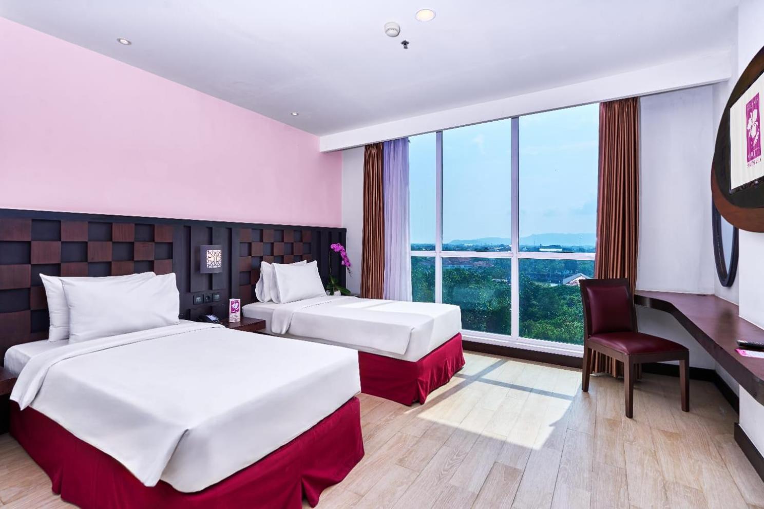Grand Orchid Hotel Yogyakarta Maguwo Luaran gambar