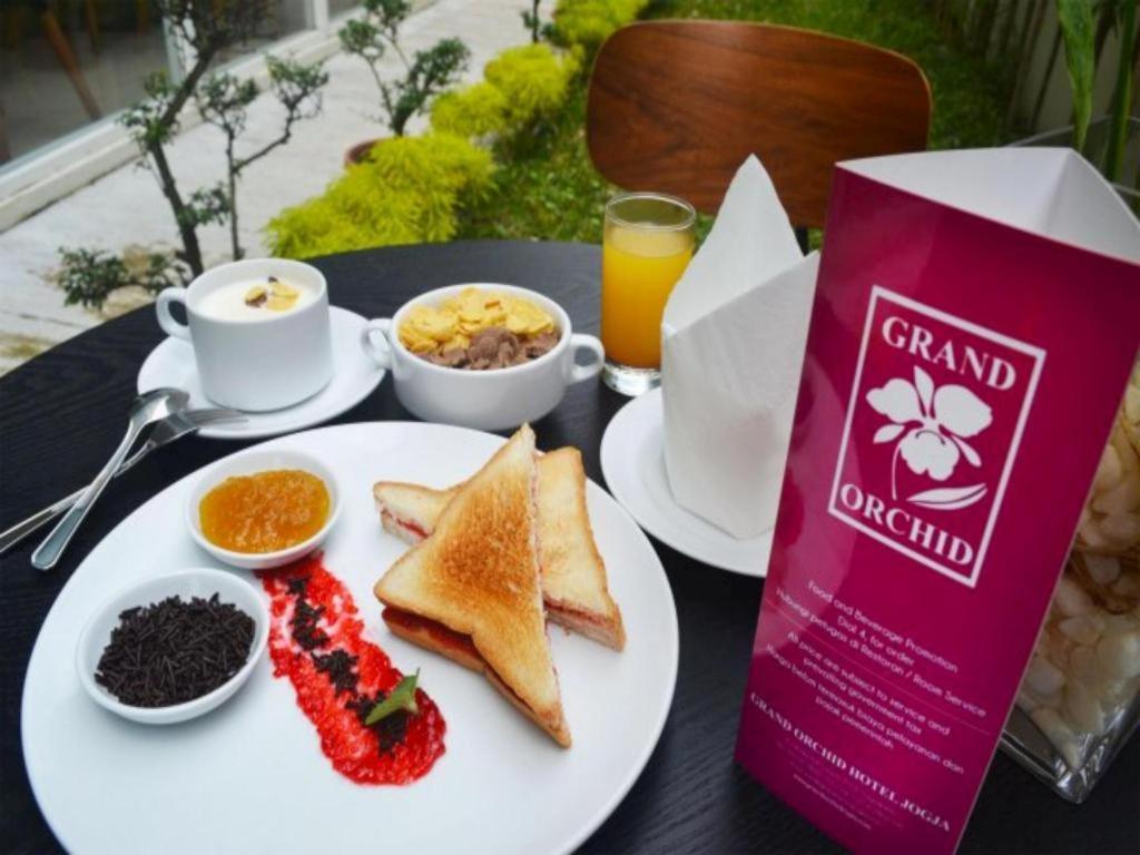 Grand Orchid Hotel Yogyakarta Maguwo Luaran gambar