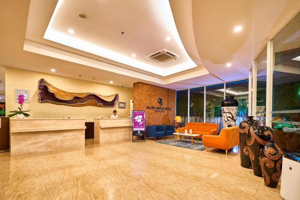 Grand Orchid Hotel Yogyakarta Maguwo Luaran gambar