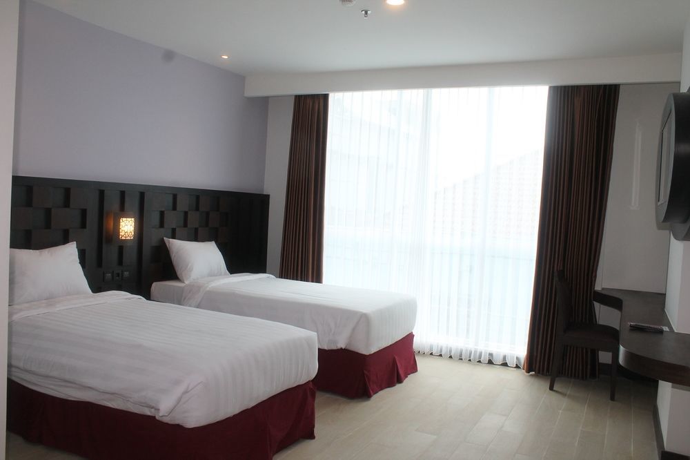 Grand Orchid Hotel Yogyakarta Maguwo Luaran gambar